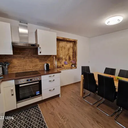 Yilmaz Apartment Bruck an der Grossglocknerstrasse